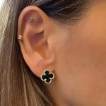 SİYAH VC MARKA KÜPE AKKPE0014