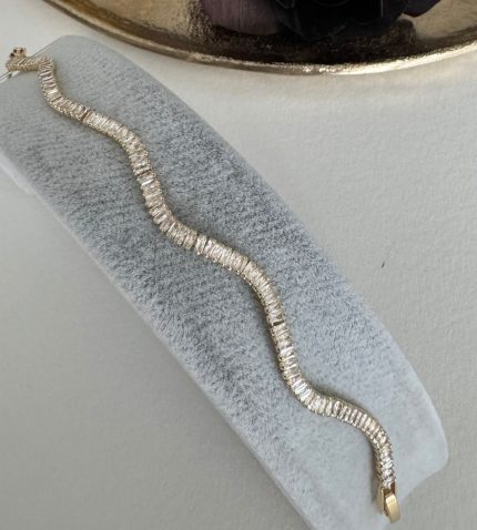 ALTIN ZİGZAG SUYOLU BİLEKLİK AKBLKLK2040