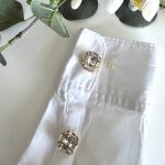 KARE BAGET TAŞLI DÜĞME BROŞ AKDGMBRS010