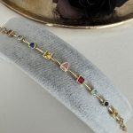 RENKLİ ELEMENT TAŞLI BİLEKLİK AKBLKLK2026