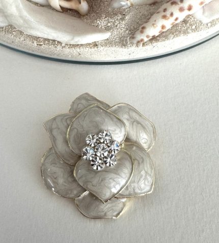 SEDEFLİ ÇİÇEK BROŞ AKBRS2001