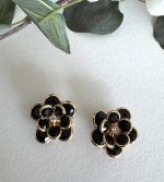 SİYAH ÇİÇEKLİ DÜĞME BROŞ AKDGMBRS07 - Görsel 2